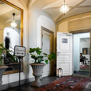 *** Hotel Castle House Sweden